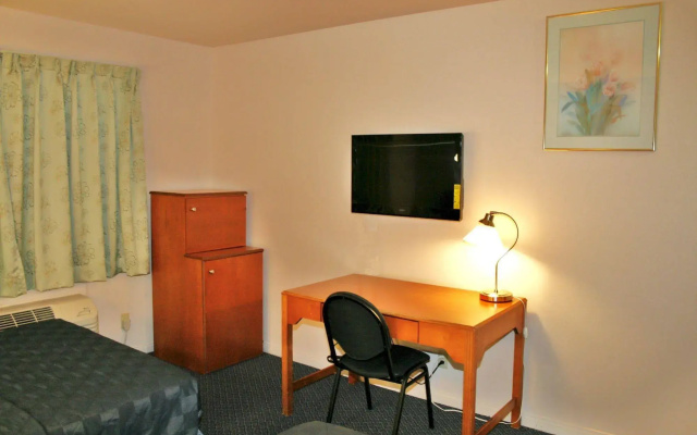 photo 5 of Titta Inn