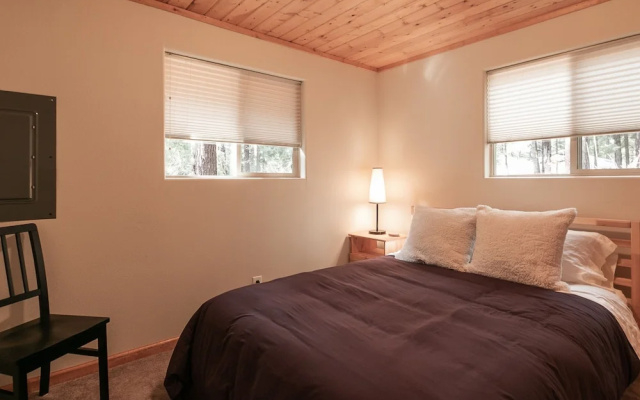 photo 5 of Tivoli Chalet Apartment 3 NW Comfy Cabins