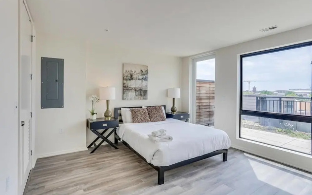 photo 2 of to Logan Circle Corporate Rentals