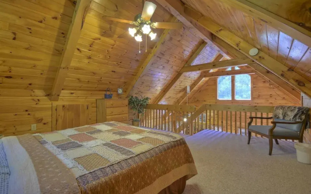 photo 2 of Toby's Place