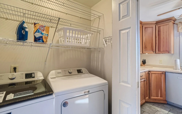 photo 5 of NEW- Family Friendly Ranch Home Near Nashville! (TA)