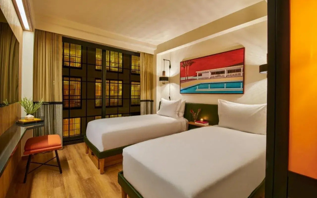photo 3 of Hollywood Volume, a Tribute Portfolio Hotel