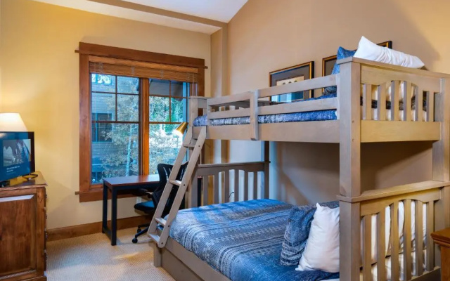 photo 3 of Top Floor Residence in The Village at Northstar! - Iron Horse North 306
