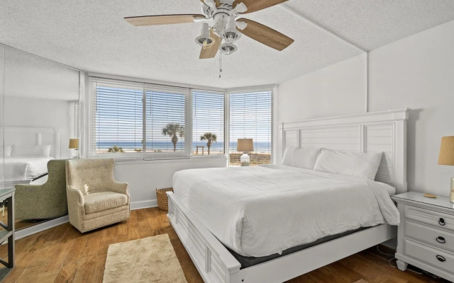 photo 3 of Top of The Gulf 213