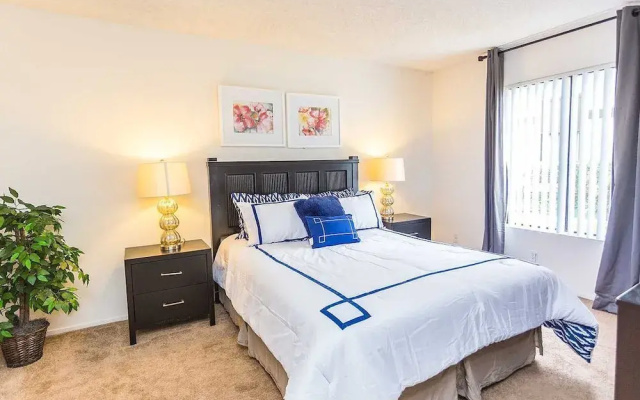 photo 5 of Topeka Apartment #873901 by RedAwning