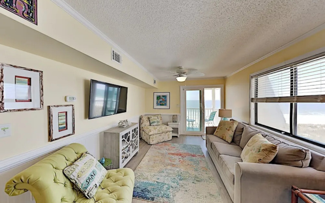 photo 3 of Top-floor Beachfront W/ Pool & Balcony 2 Bedroom Condo