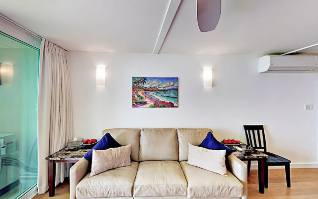 photo 4 of Top-Floor Unit Unit #302 - 2 Br Condo