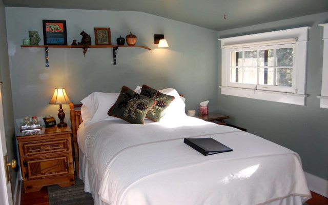 photo 2 of TouVelle House Bed and Breakfast