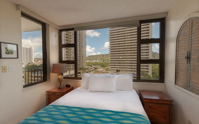 photo 2 of Tower 1 Suite 1013 - Qp 1 Bedroom Condo
