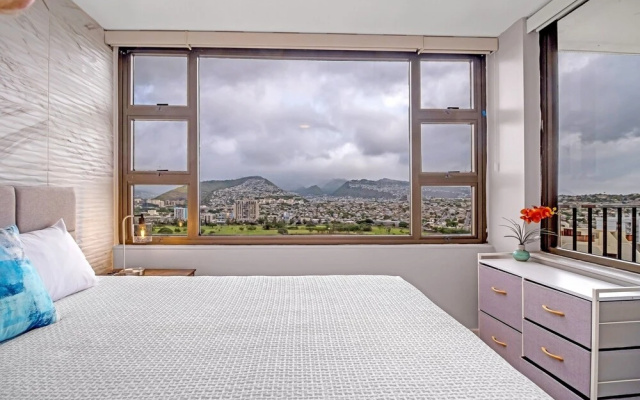 photo 5 of Newly Remodeled - 30th Floor Suite with EPIC Mountain Views