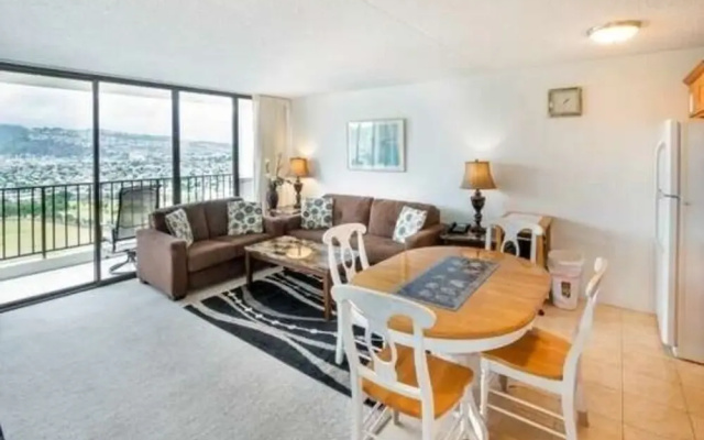photo 2 of Tower 2 Suite 3309 - Qp 1 Bedroom Condo