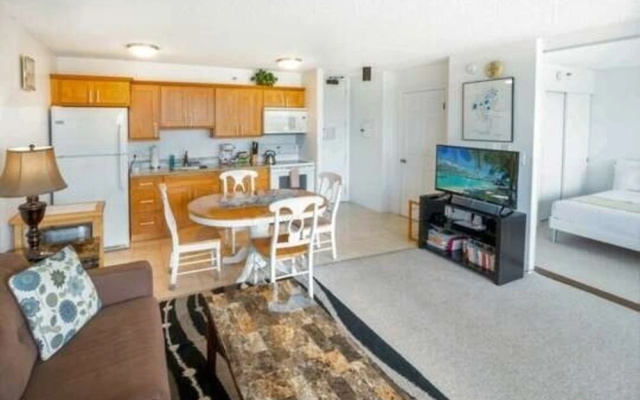 photo 3 of Tower 2 Suite 3309 - Qp 1 Bedroom Condo