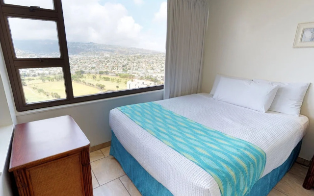 photo 3 of Deluxe Panoramic Mountain View Condo - 37th Floor, Free parking & Wifi