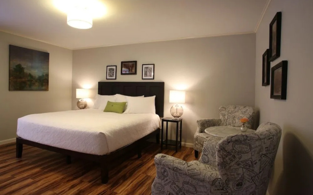 photo 2 of Tower House Inn