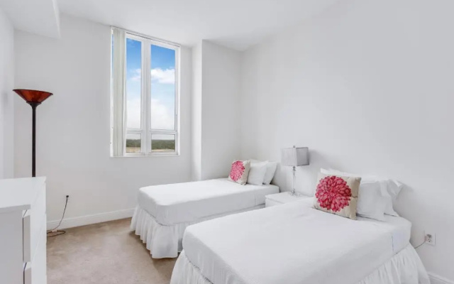 photo 5 of Towers of Dadeland by Miami Vacations