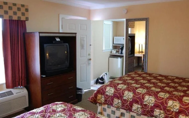 photo 5 of Towne Motel Alexandria
