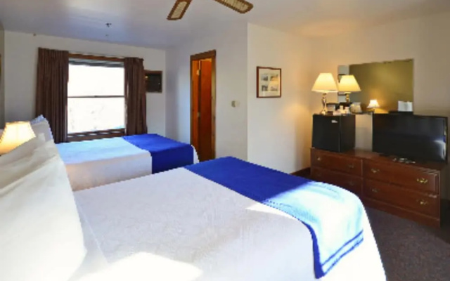 photo 4 of The Towne Motel