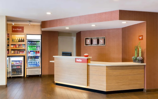 photo 2 of TownePlace Suites by Marriott Atlanta Airport North