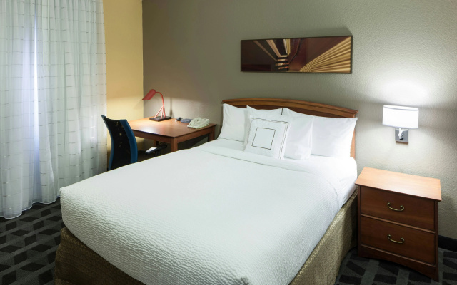 photo 3 of TownePlace Suites by Marriott Dallas Arlington North