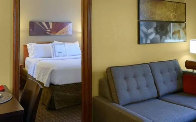 photo 4 of TownePlace Suites by Marriott Fort Meade National Business Park