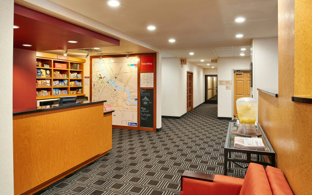 photo 2 of TownePlace Suites by Marriott Minneapolis Downtown/NorthLoop