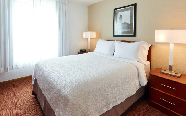 photo 5 of TownePlace Suites by Marriott Minneapolis Downtown/NorthLoop