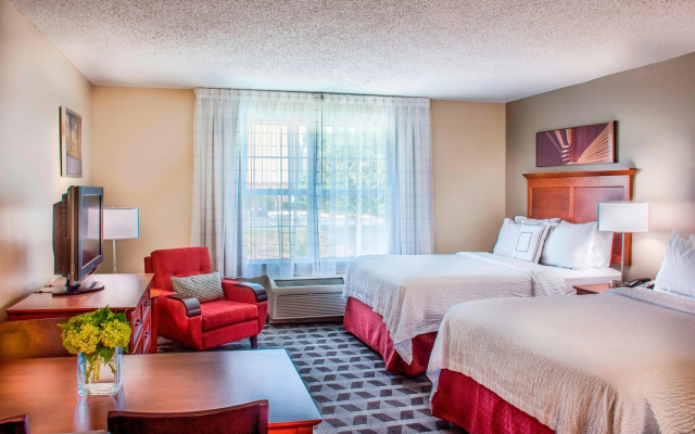 photo 3 of TownePlace Suites by Marriott Baltimore BWI Airport
