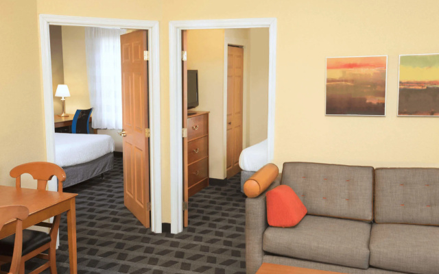 photo 3 of TownePlace Suites by Marriott Chicago Lombard