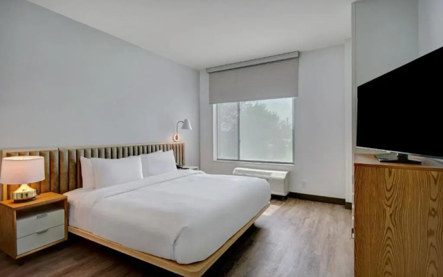 photo 5 of TownePlace Suites by Marriott Cincinnati Airport South