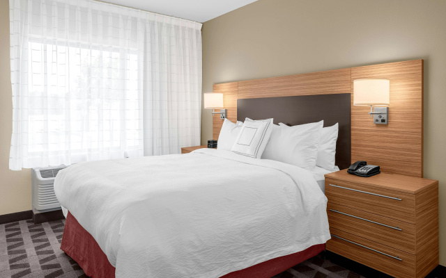 photo 4 of TownePlace Suites by Marriott Cincinnati Fairfield