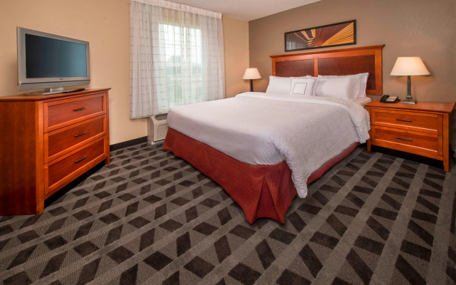 photo 3 of Towneplace Suites by Marriott Clinton at Joint Base Andrews