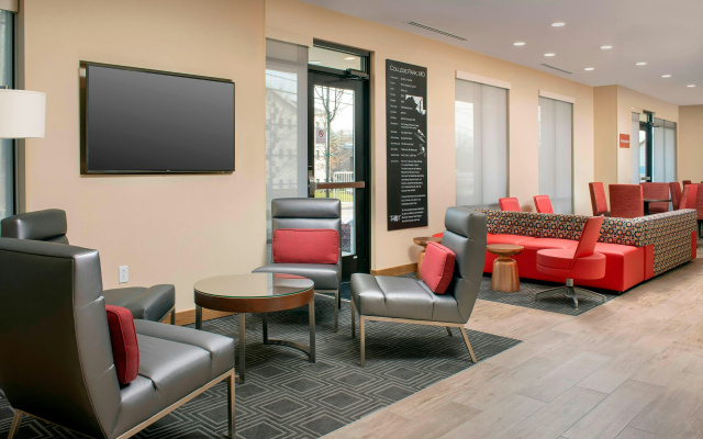 photo 2 of TownePlace Suites by Marriott College Park