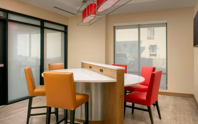 photo 3 of TownePlace Suites by Marriott College Park