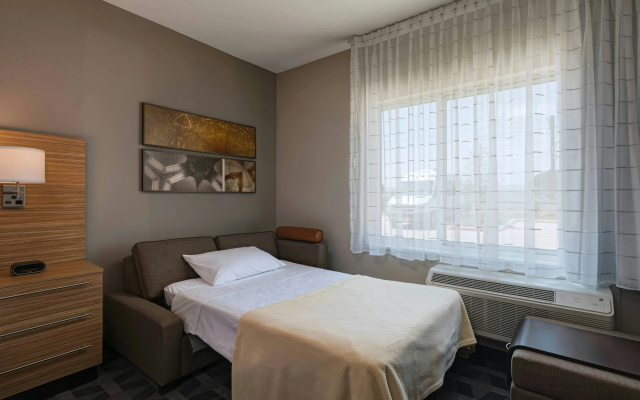 photo 4 of TownePlace Suites by Marriott Dallas DFW Airport North/Irving