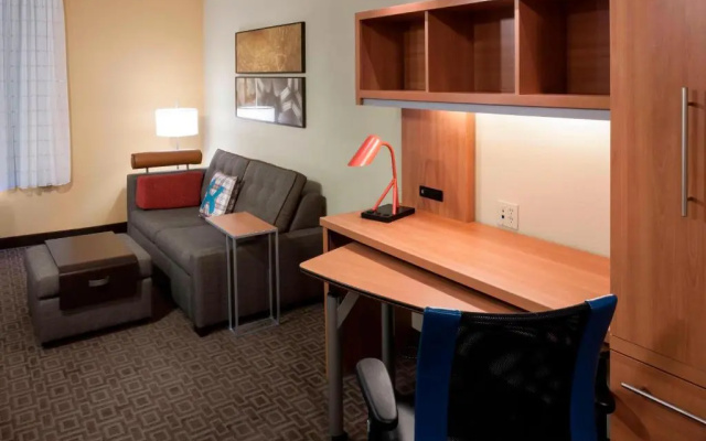 photo 4 of TownePlace Suites by Marriott Dallas Las Colinas