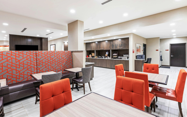 photo 2 of TownePlace Suites by Marriott Dallas Plano/Richardson