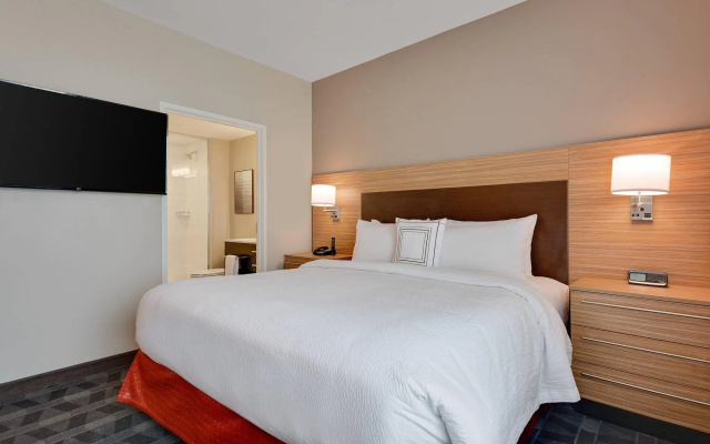 photo 4 of TownePlace Suites by Marriott Detroit Allen Park