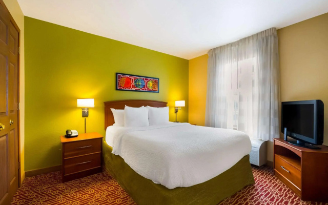 photo 5 of Sonesta Simply Suites Detroit Novi