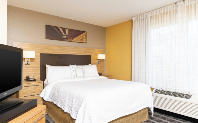 photo 4 of Towneplace Suites by Marriott East Lansing