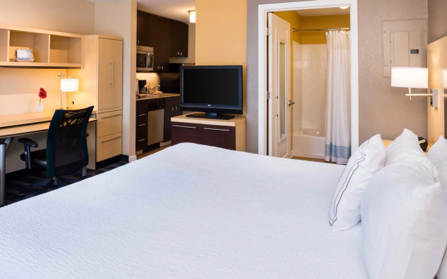 photo 4 of TownePlace Suites by Marriott Huntington