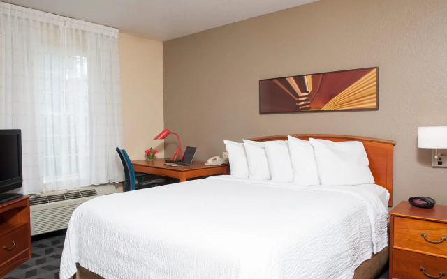 photo 4 of TownePlace Suites Indianapolis Keystone