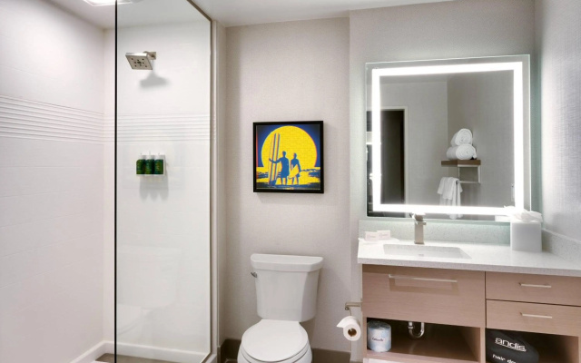 photo 5 of TownePlace Suites by Marriott Los Angeles LAX/Hawthorne