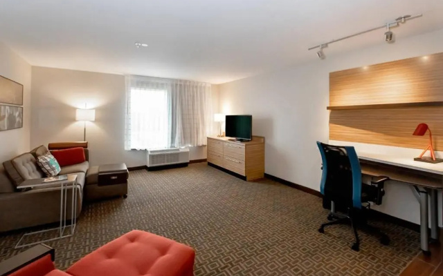 photo 5 of TownePlace Suites by Marriott Louisville Airport