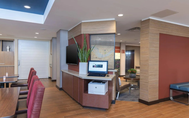 photo 3 of TownePlace Suites by Marriott Louisville North