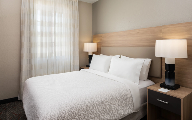 photo 4 of Candlewood Suites Miami Doral by IHG