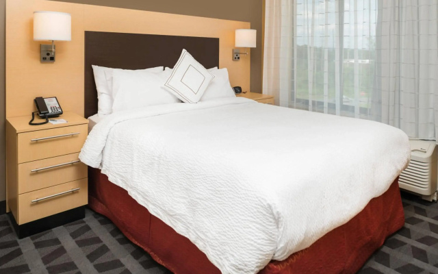 photo 3 of TownePlace Suites by Marriott New Hartford