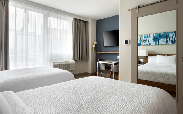 photo 4 of TownePlace Suites by Marriott New York Long Island City/Manhattan View