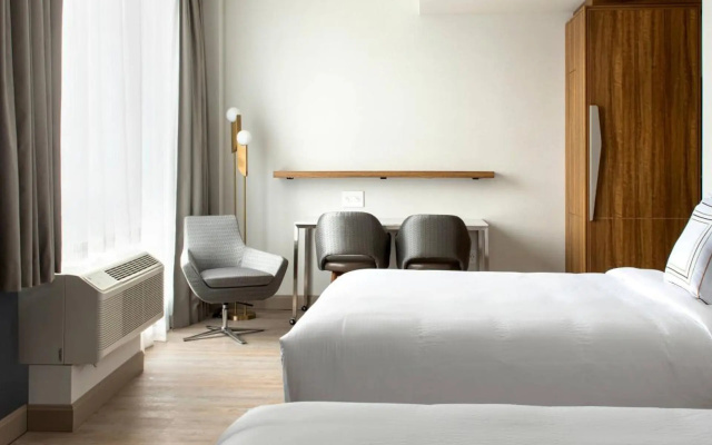 photo 5 of TownePlace Suites by Marriott New York Long Island City/Manhattan View
