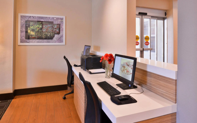 photo 4 of TownePlace Suites by Marriott Ontario Airport
