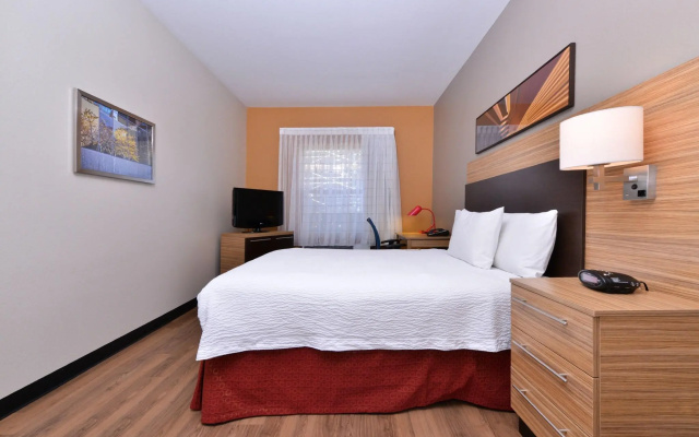 photo 5 of TownePlace Suites by Marriott Ontario Airport